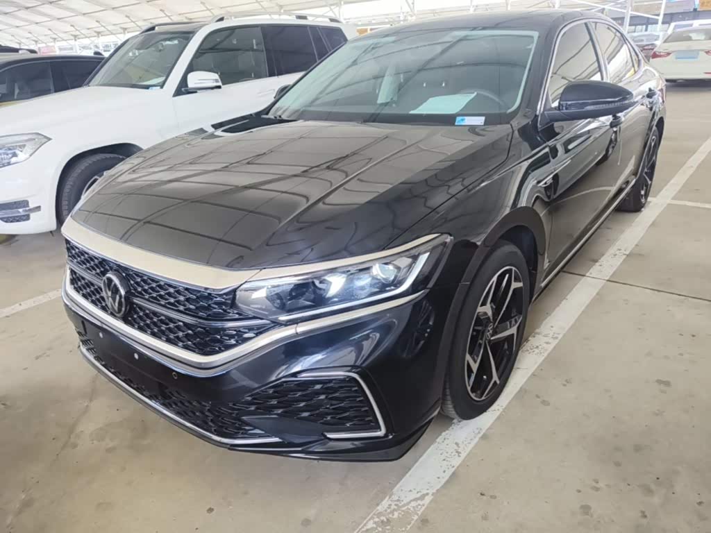 Volkswagen Passat 2026 380TSI