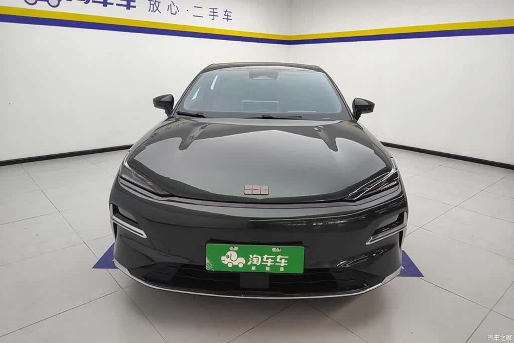 Geely 8, 2025 2
