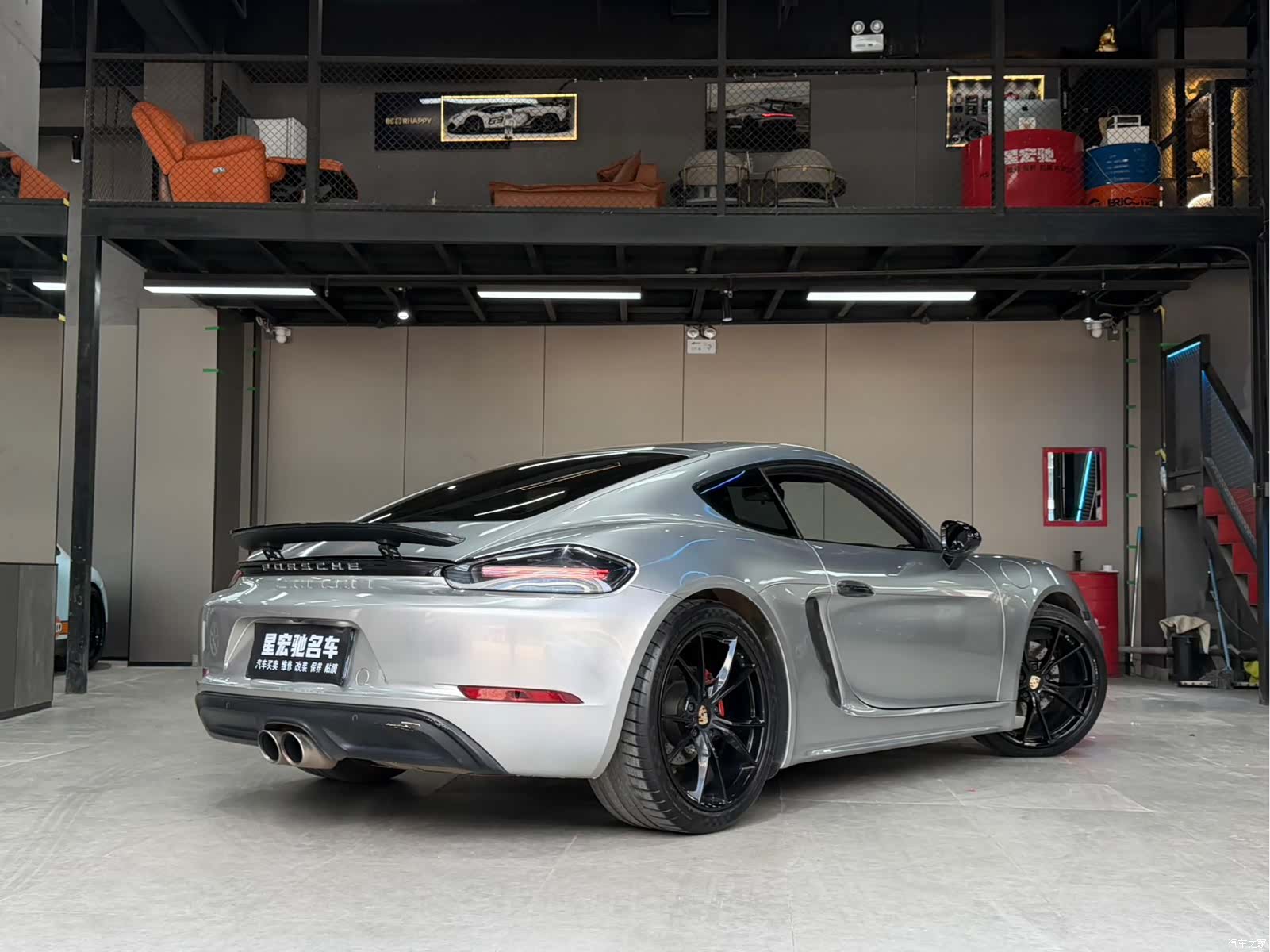 Porsche Cayman, 2017 4
