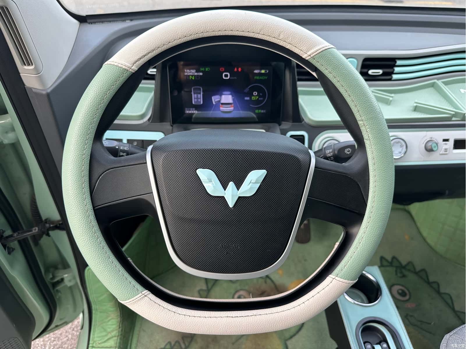 Wuling MINIEV, 2021 11