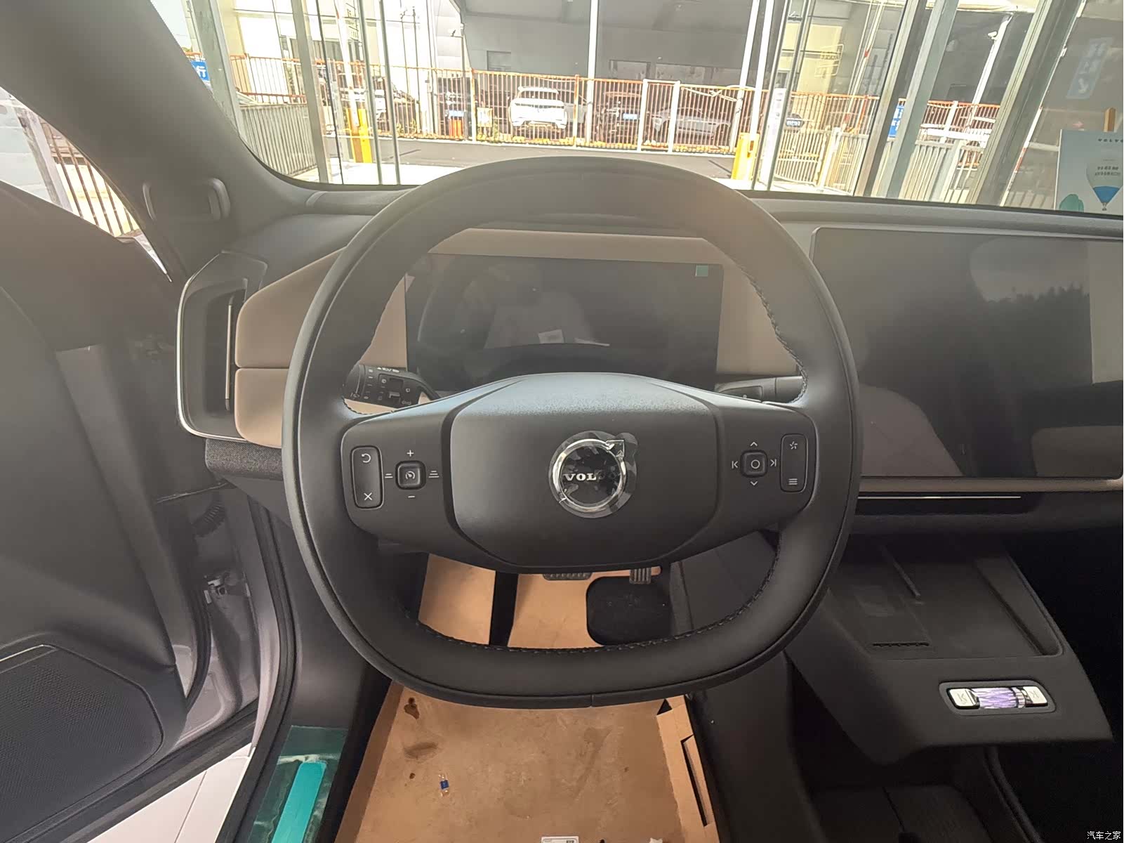 Volvo XC70, 2026 13