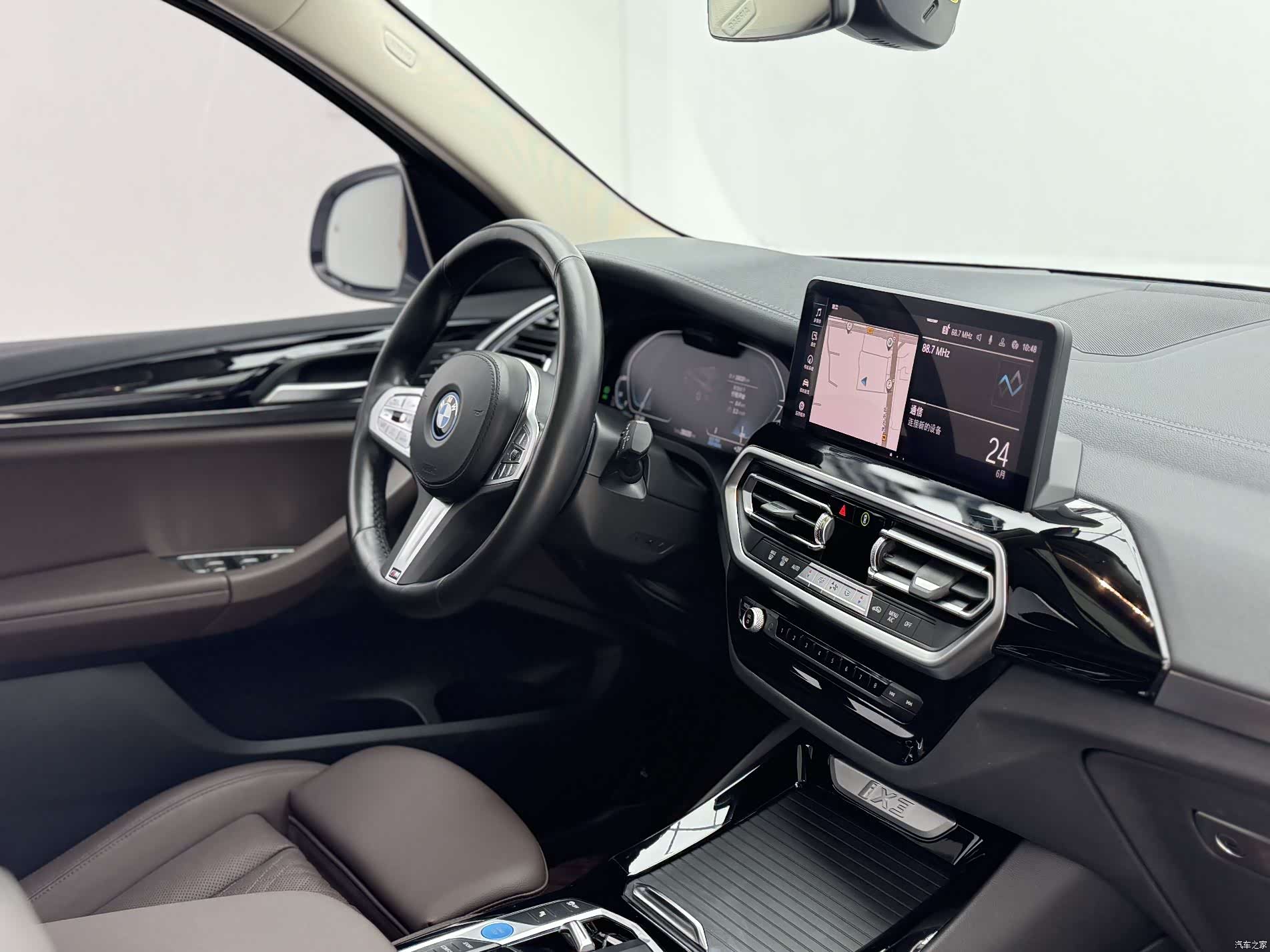 BMW iX3, 2023 15