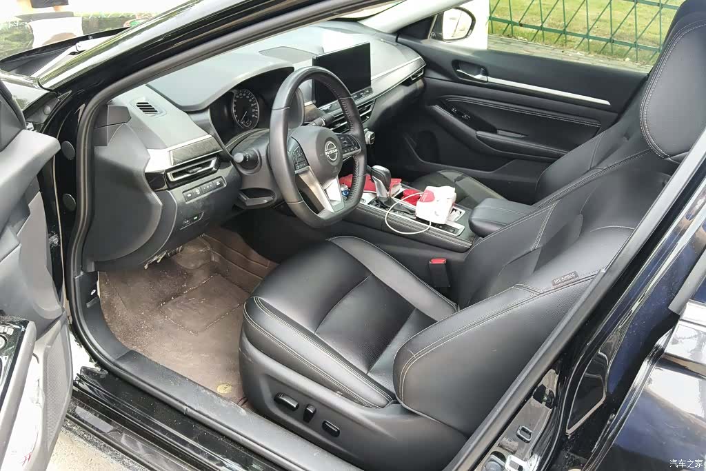 Nissan Teana, 2025 9