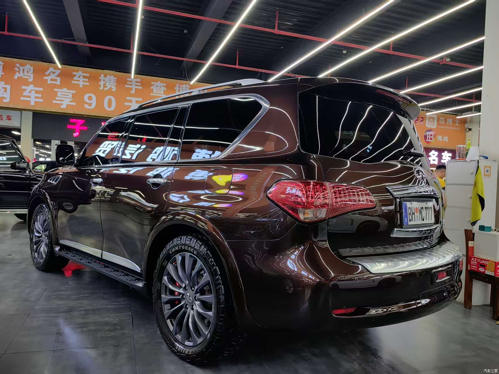 Infiniti QX80, 2017 18