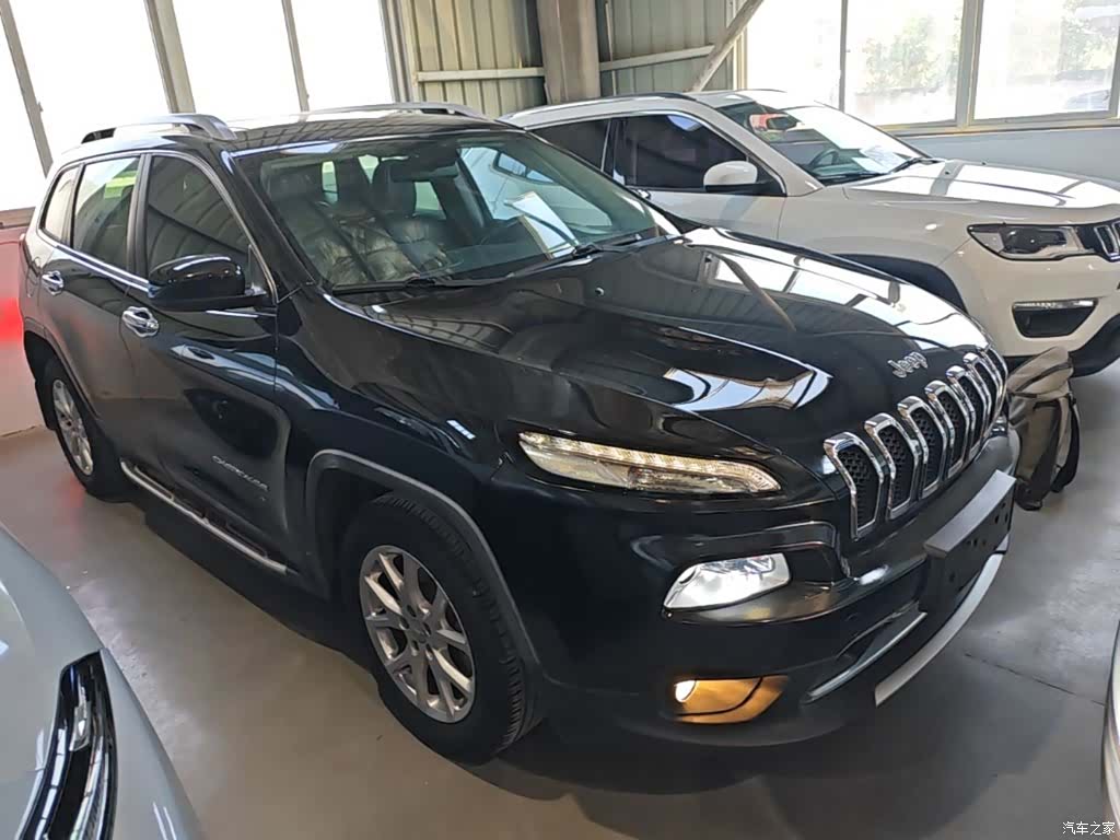 Jeep Cherokee, 2017 4