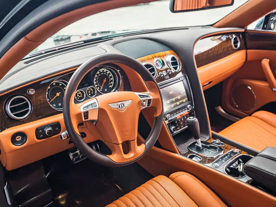 Bentley Flying