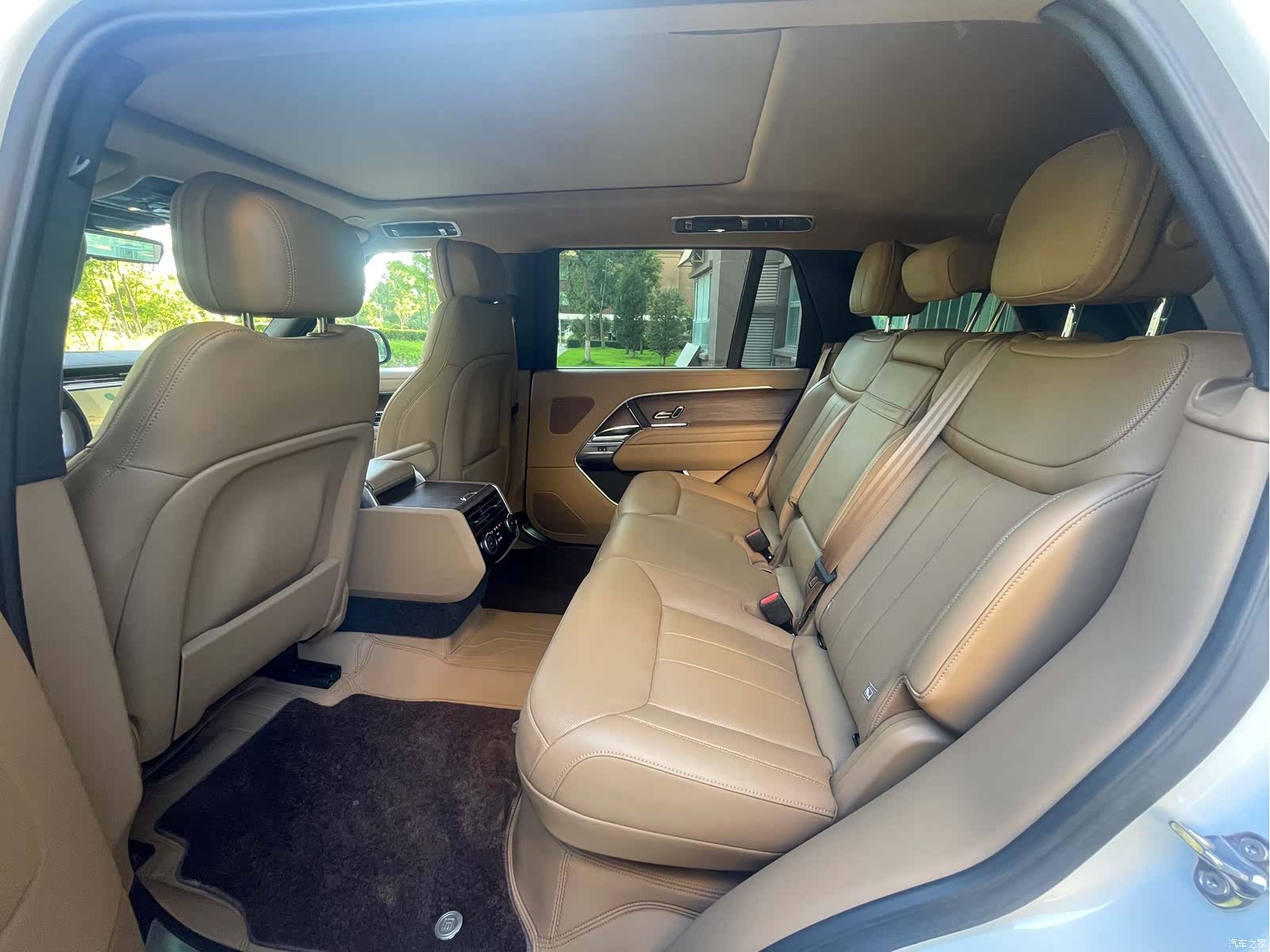 Land Rover Range Rover, 2025 все фото