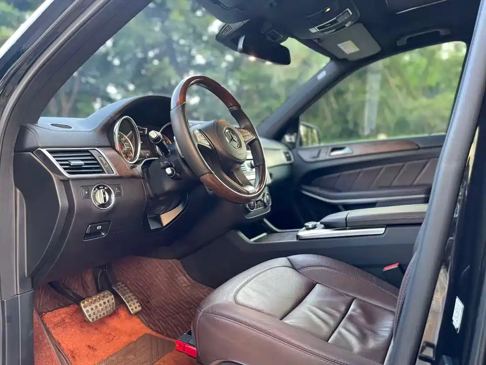 Mercedes-Benz GL grade