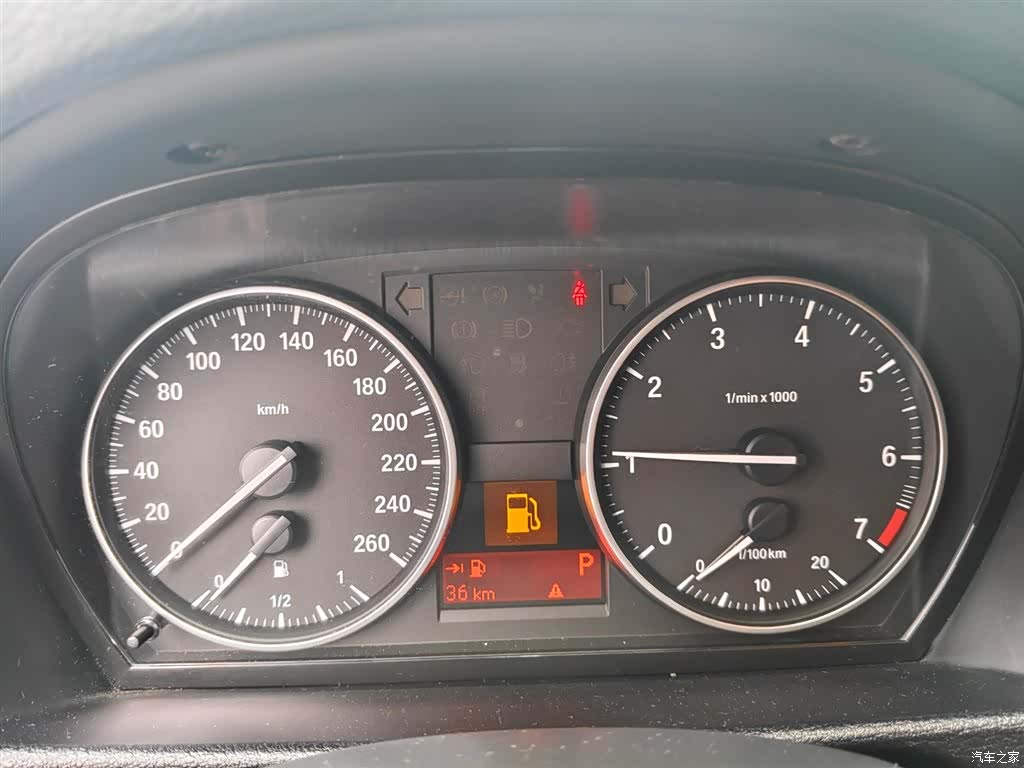BMW X1, 2015 12