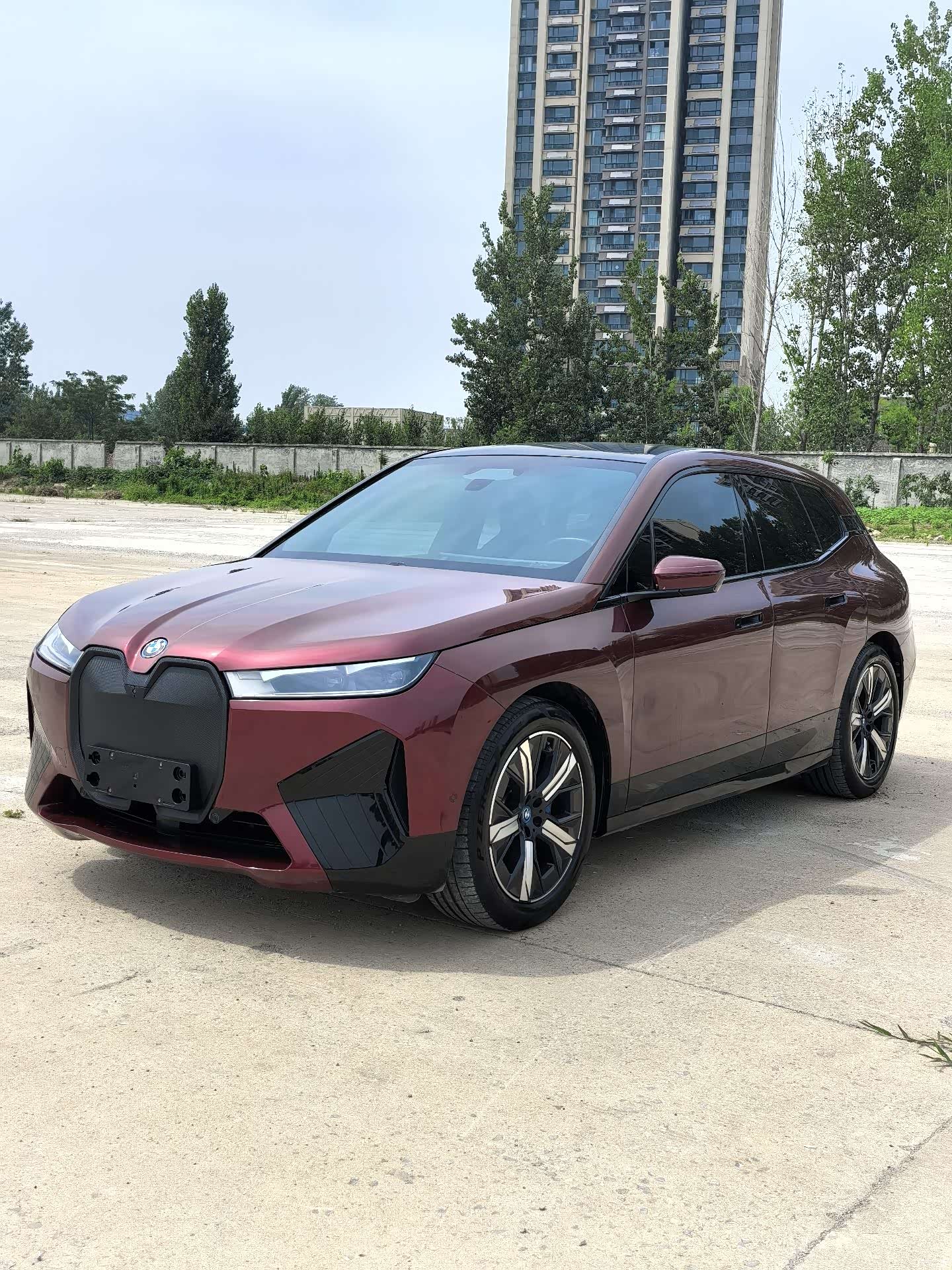 BMW iX