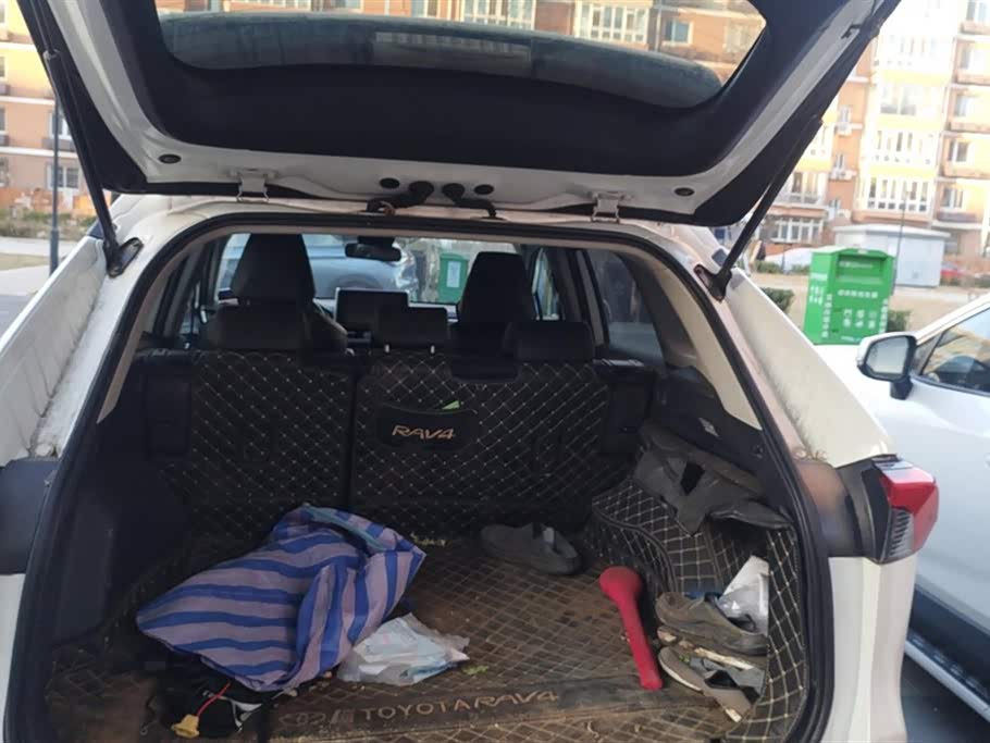 Toyota RAV4 Rongfang