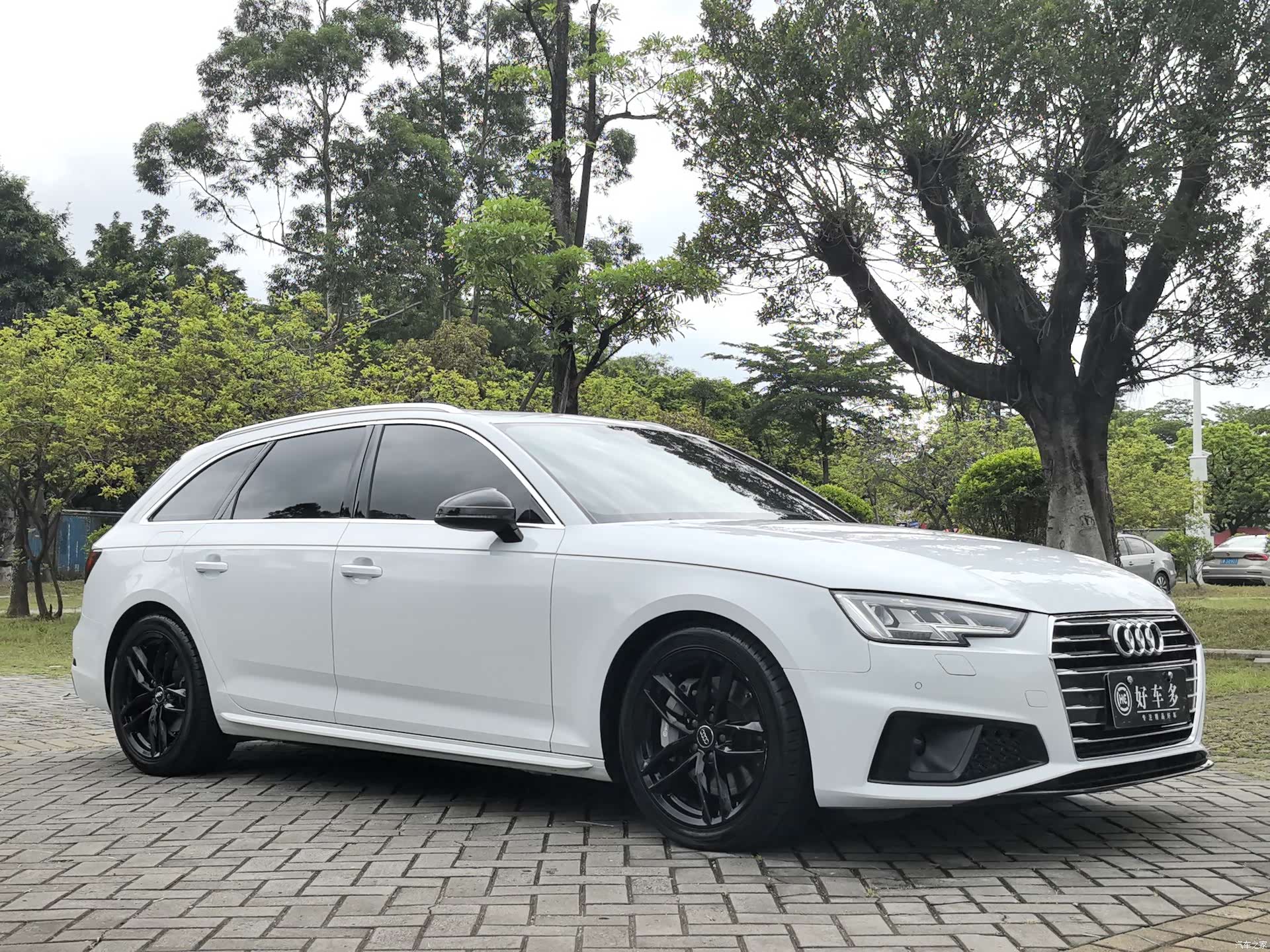 Audi A4, 2020 3