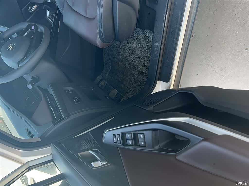 Changan CS15, 2020 15