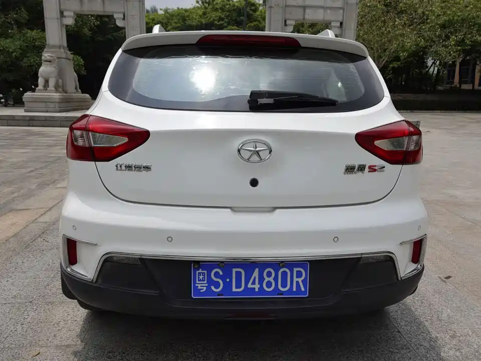 JAC Ruifeng S2