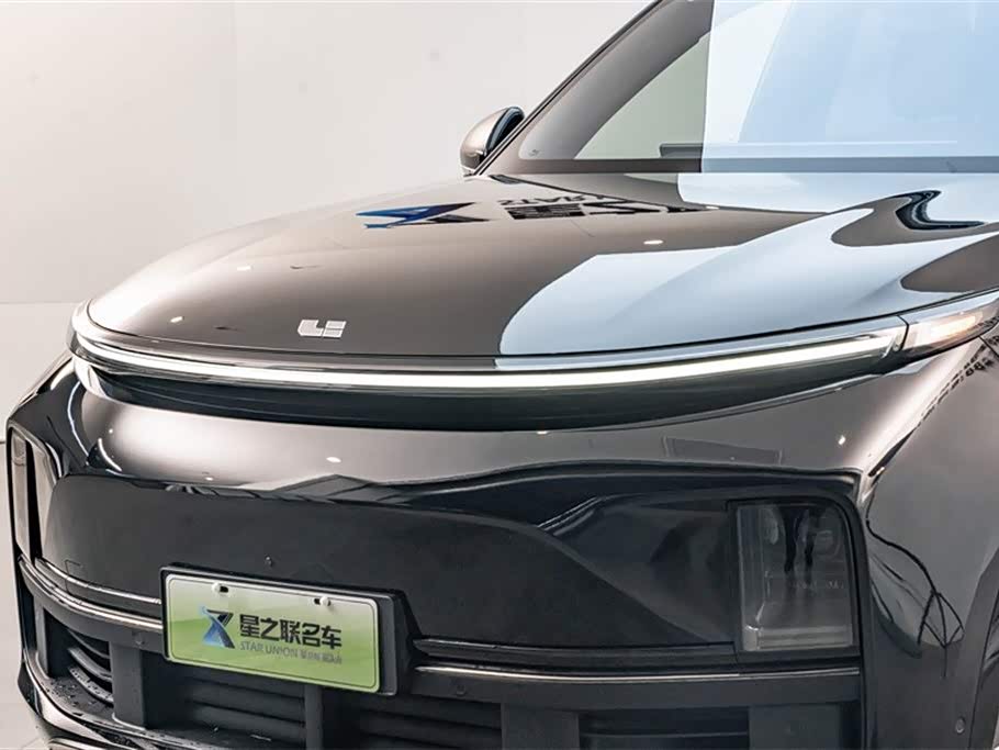Li Auto Ideal L8