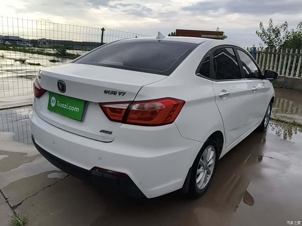 Changan V7, 2015 7