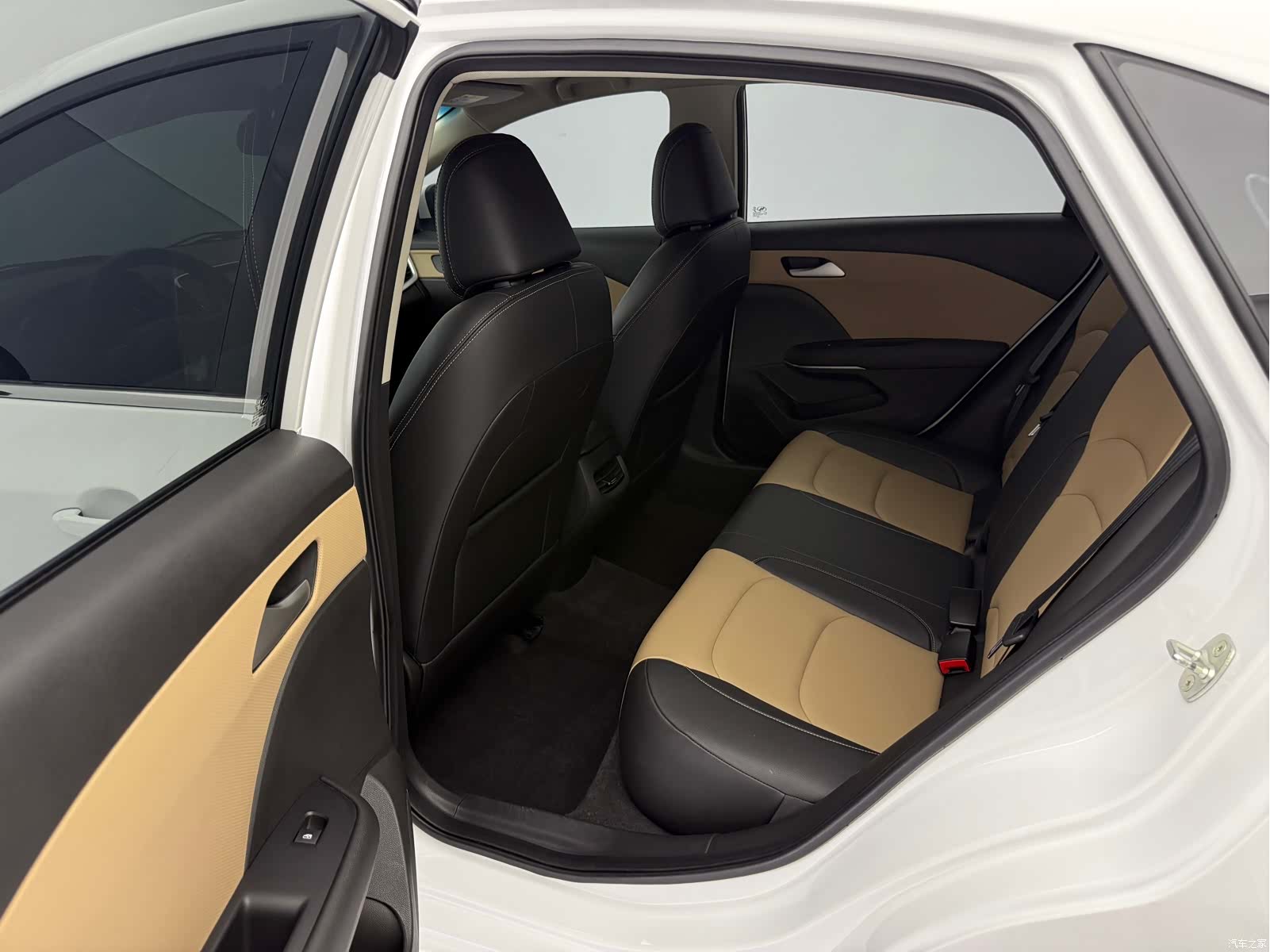 Chevrolet 320, 2022 15