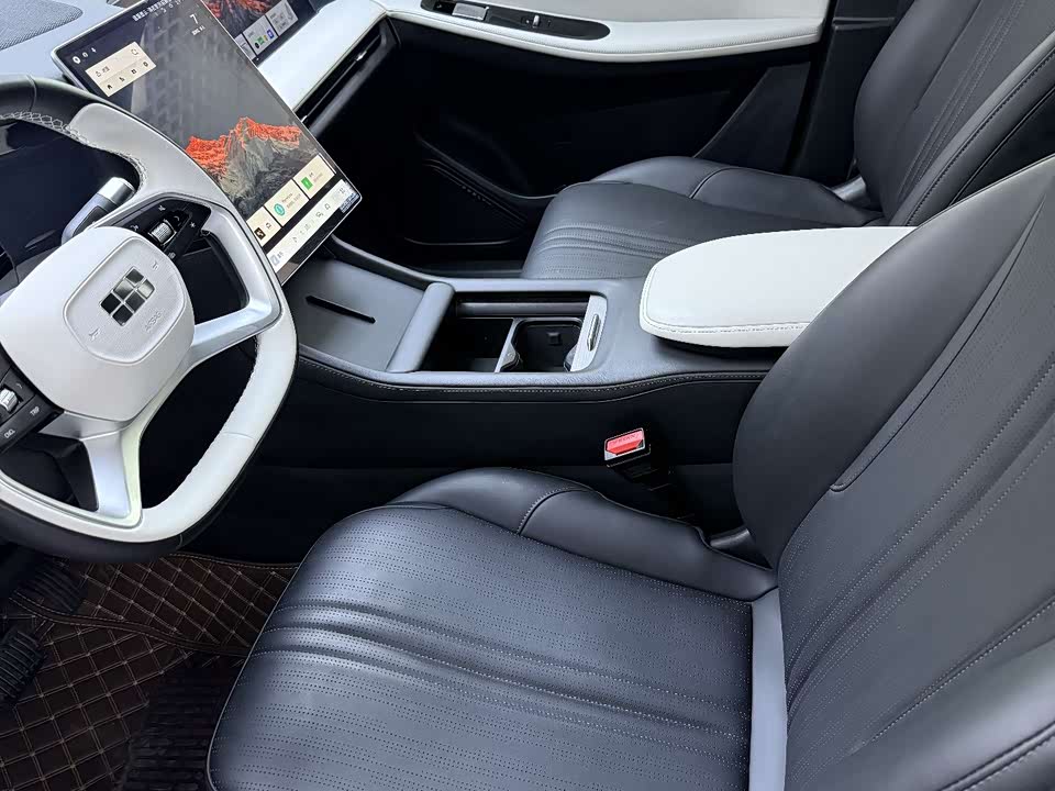 Geely Galaxy Galaxy L7