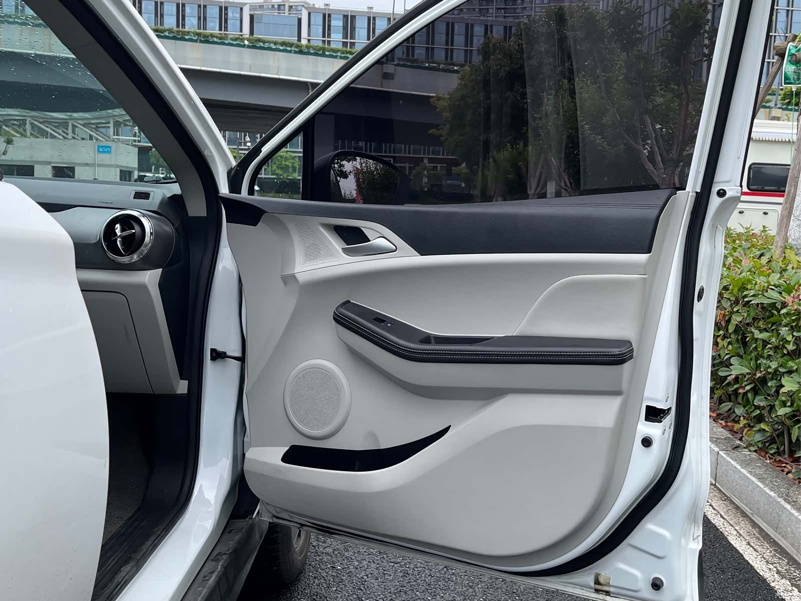 BYD Yuan, 2022 18