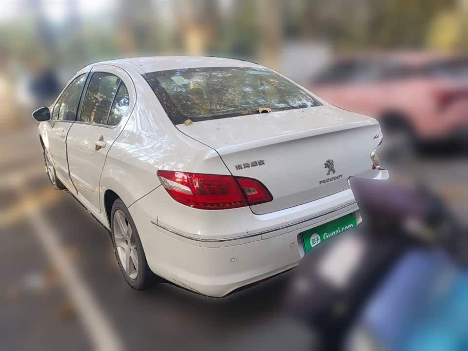Peugeot 408