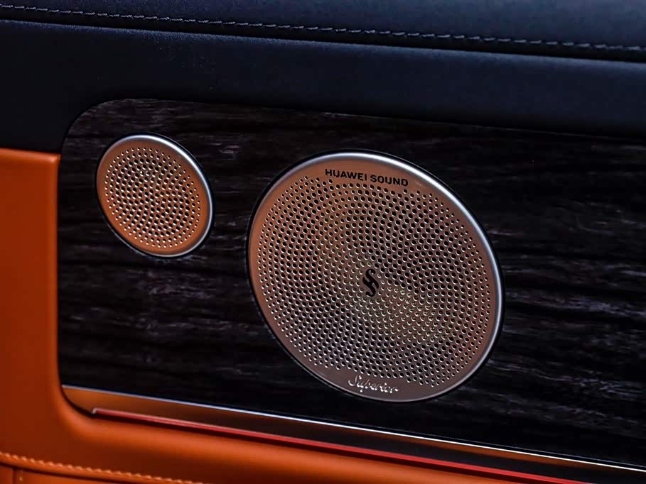 AITO Ask the world M9