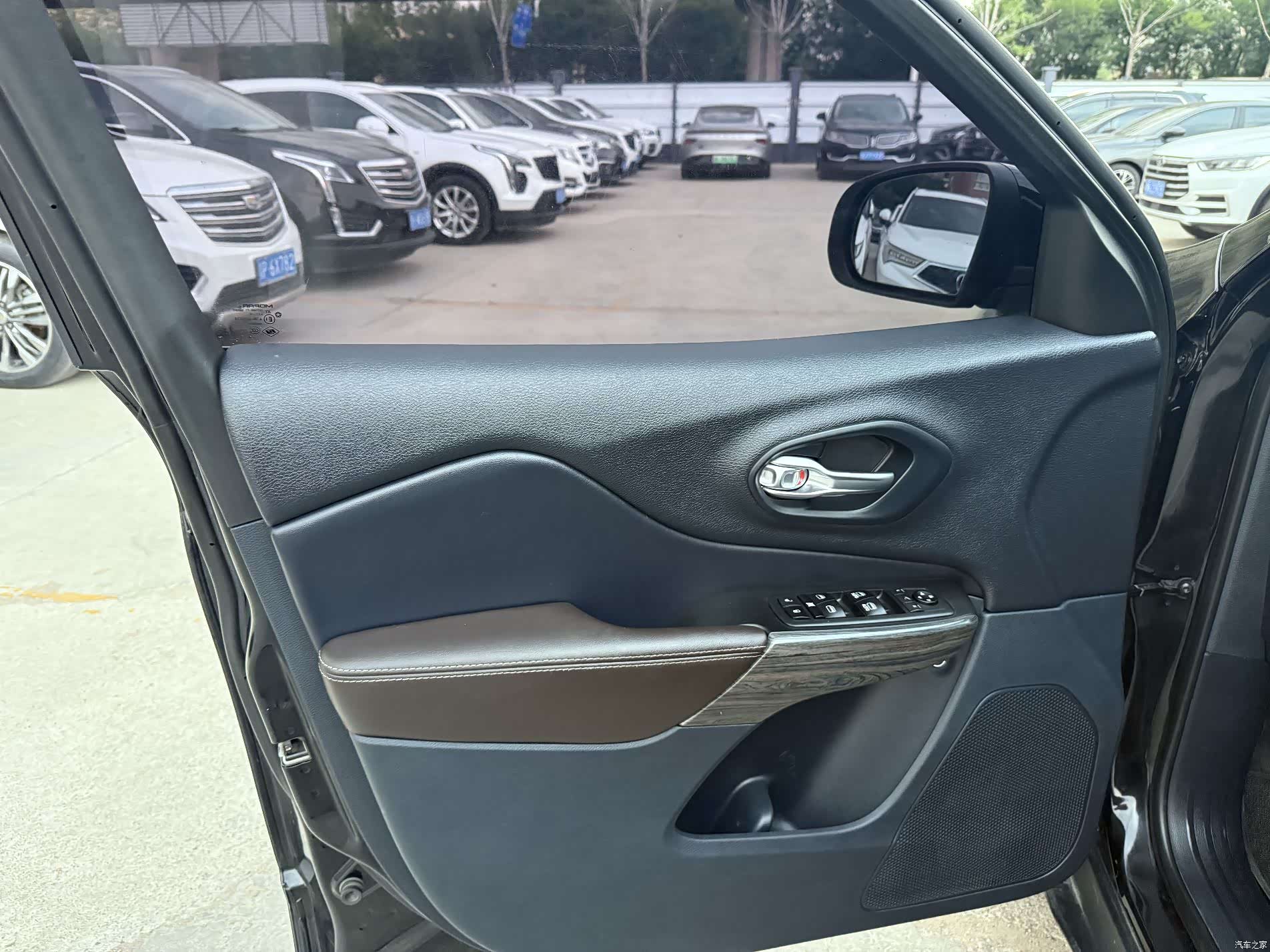 Jeep Cherokee, 2016 3