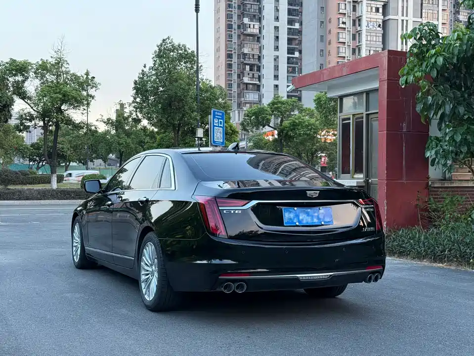 Cadillac CT6