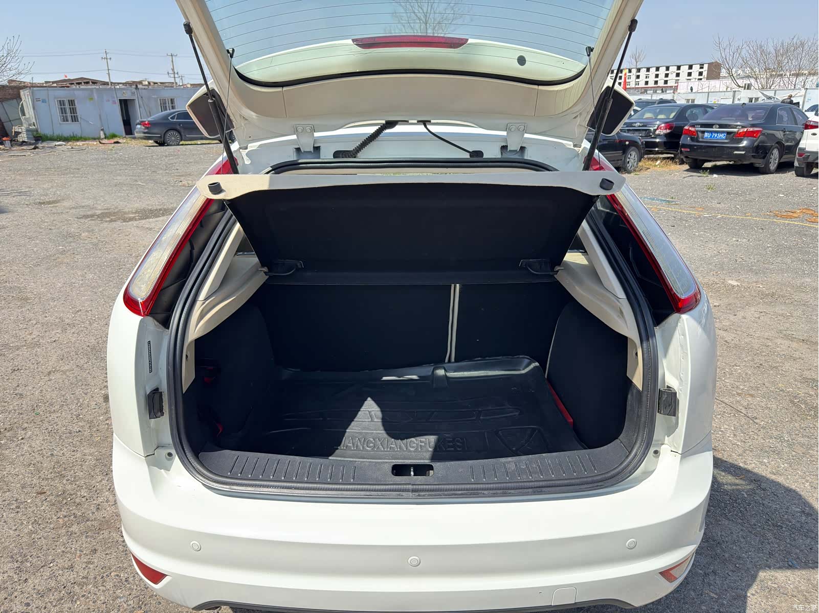 Ford Focus, 2014 26