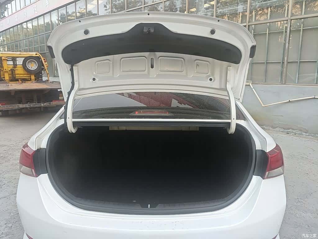 Hyundai GLS, 2017 19