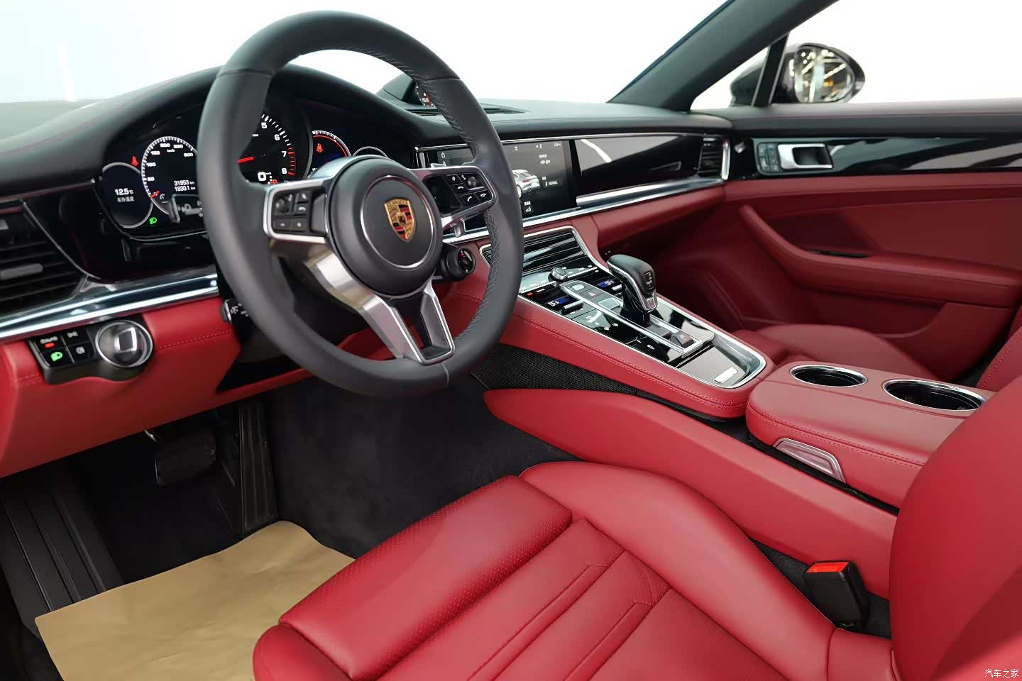 Porsche Panamera, 2020 7