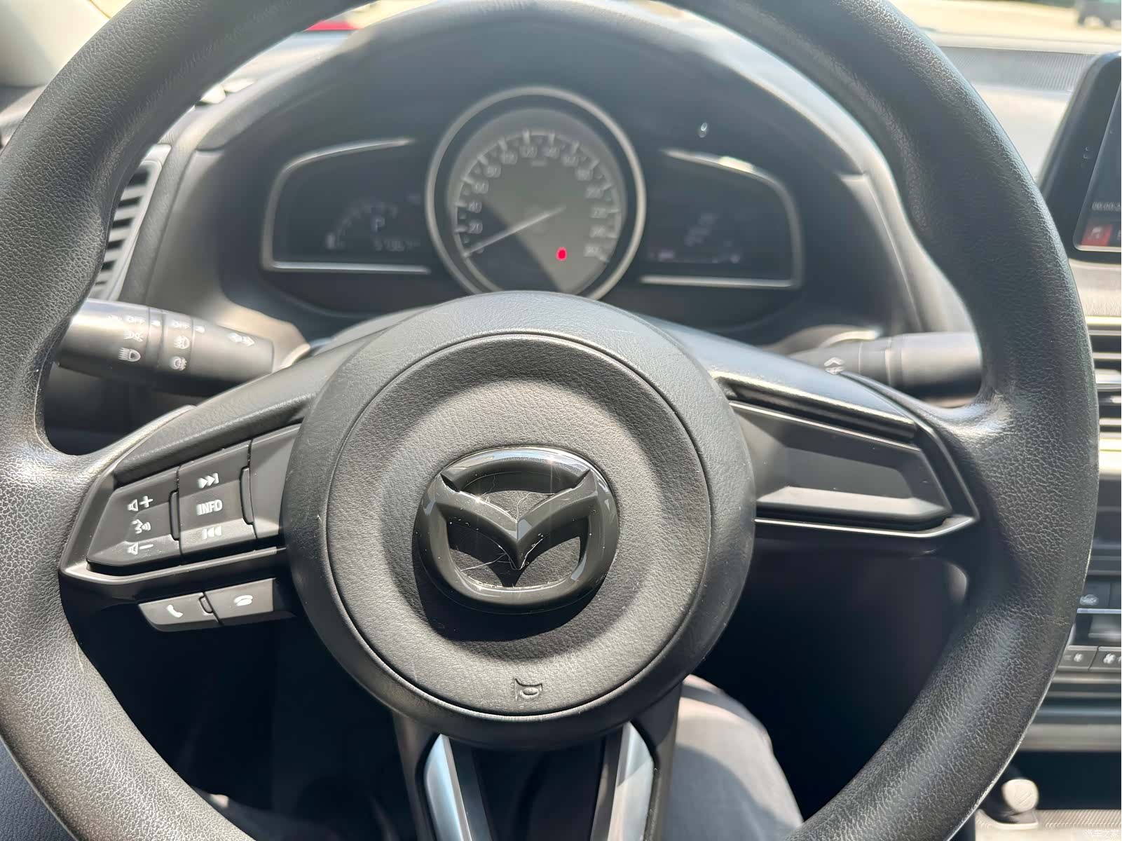 Mazda Mazda3, 2017 16