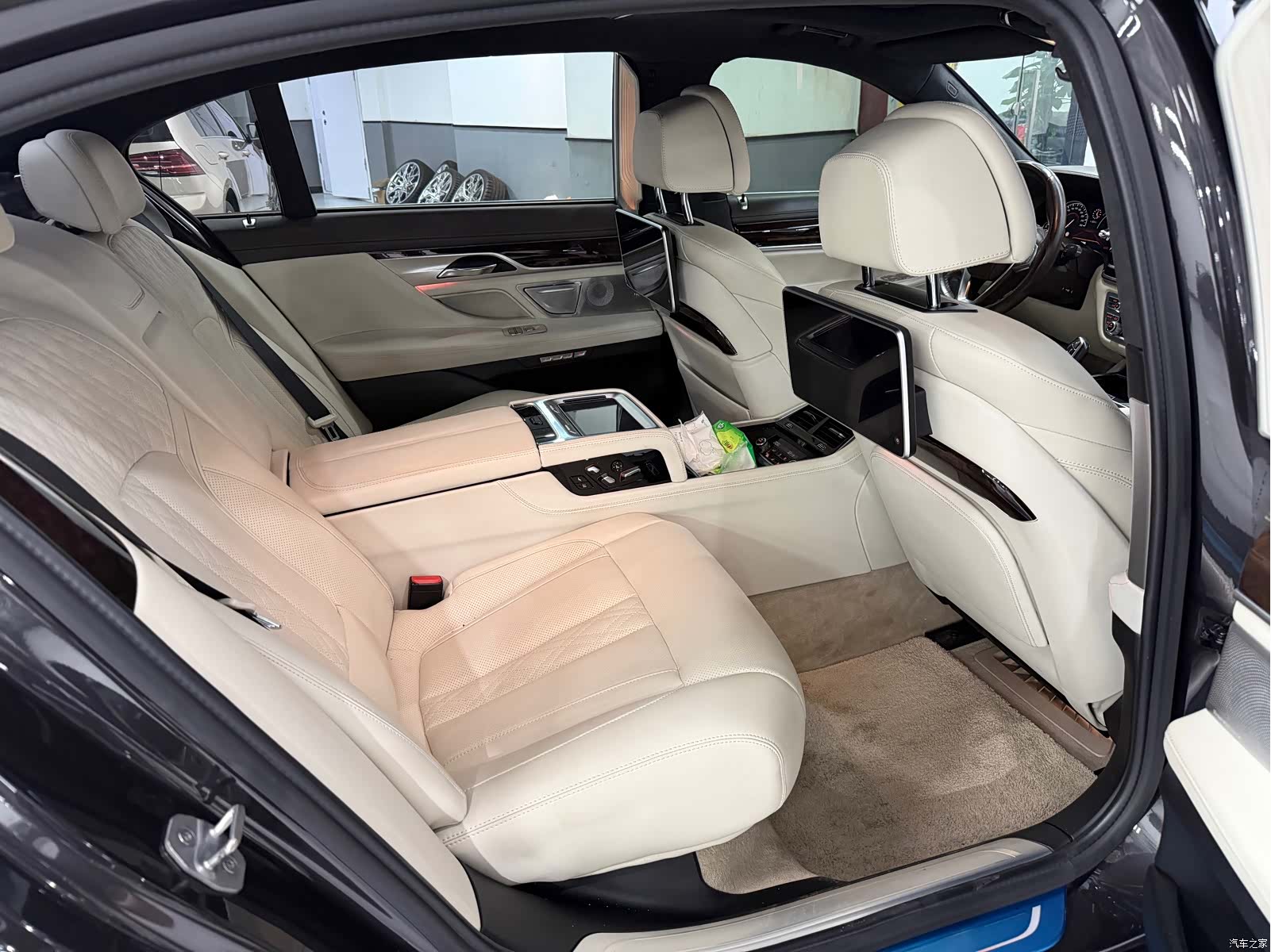 BMW 7 Series, 2017 9