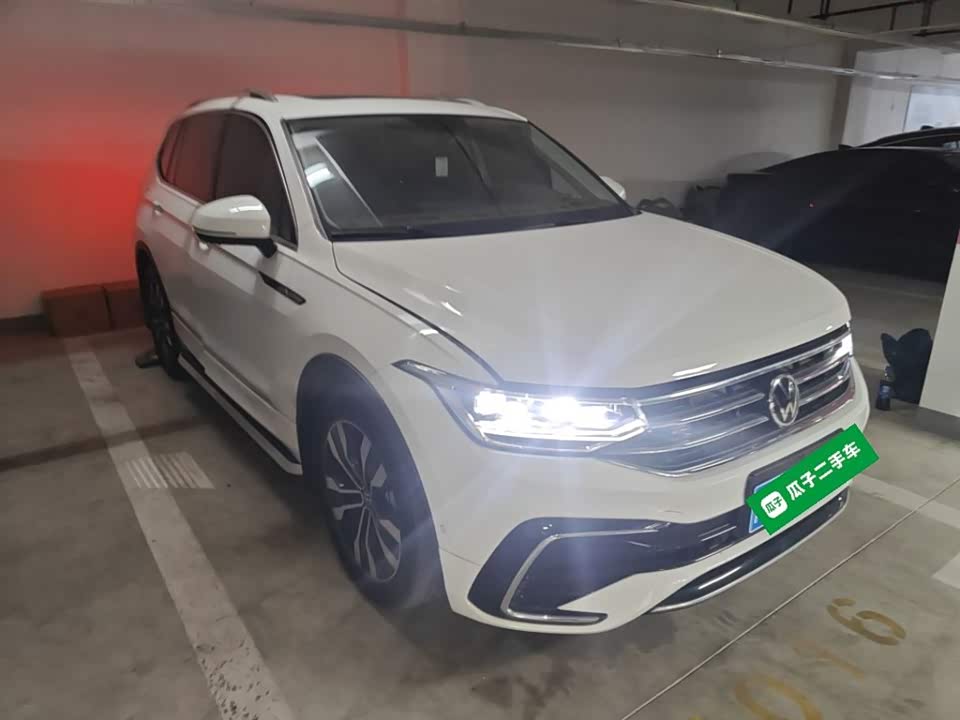 Volkswagen Tiguan L