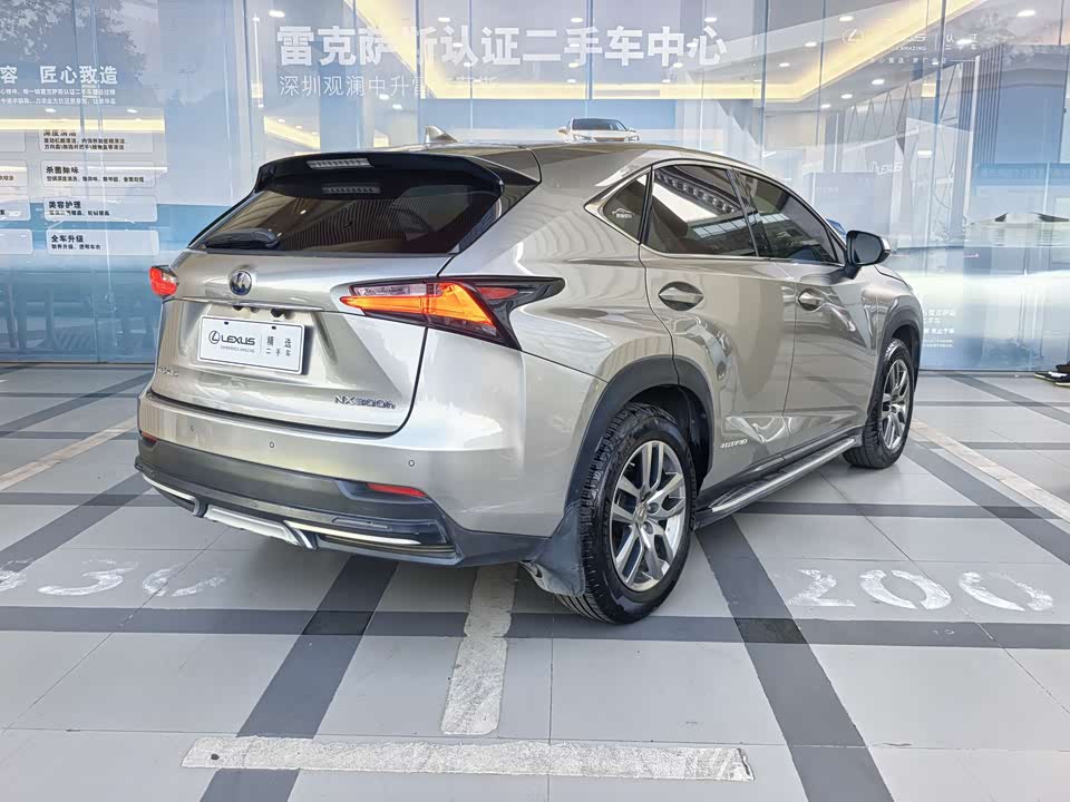 Lexus NX