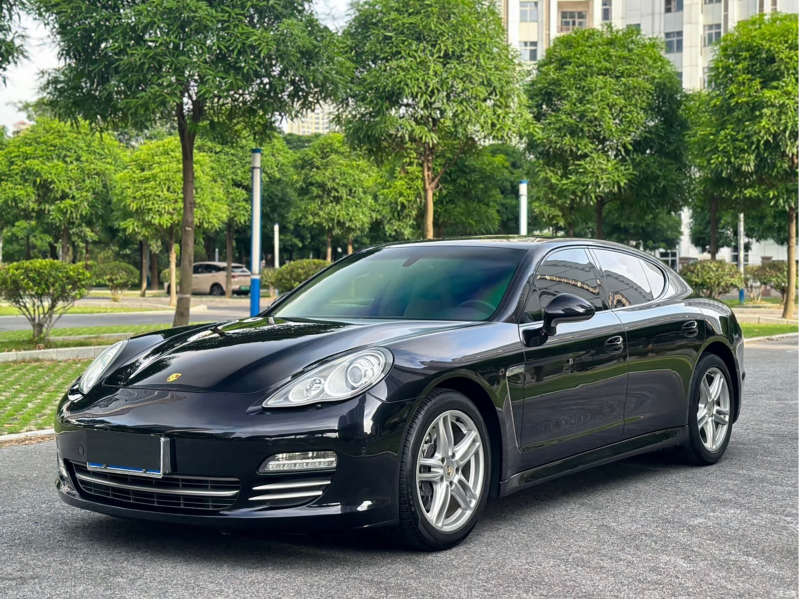 Porsche Panamera, 2013 1