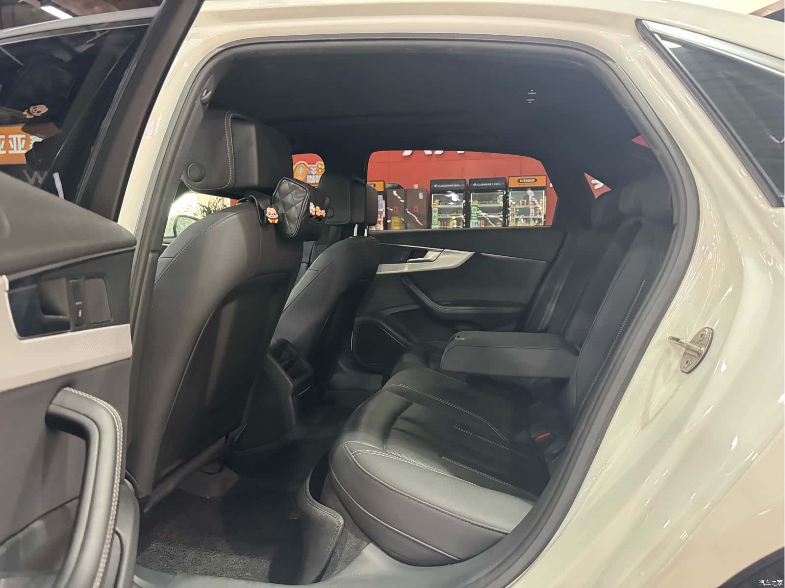 Audi A4L, 2021 7