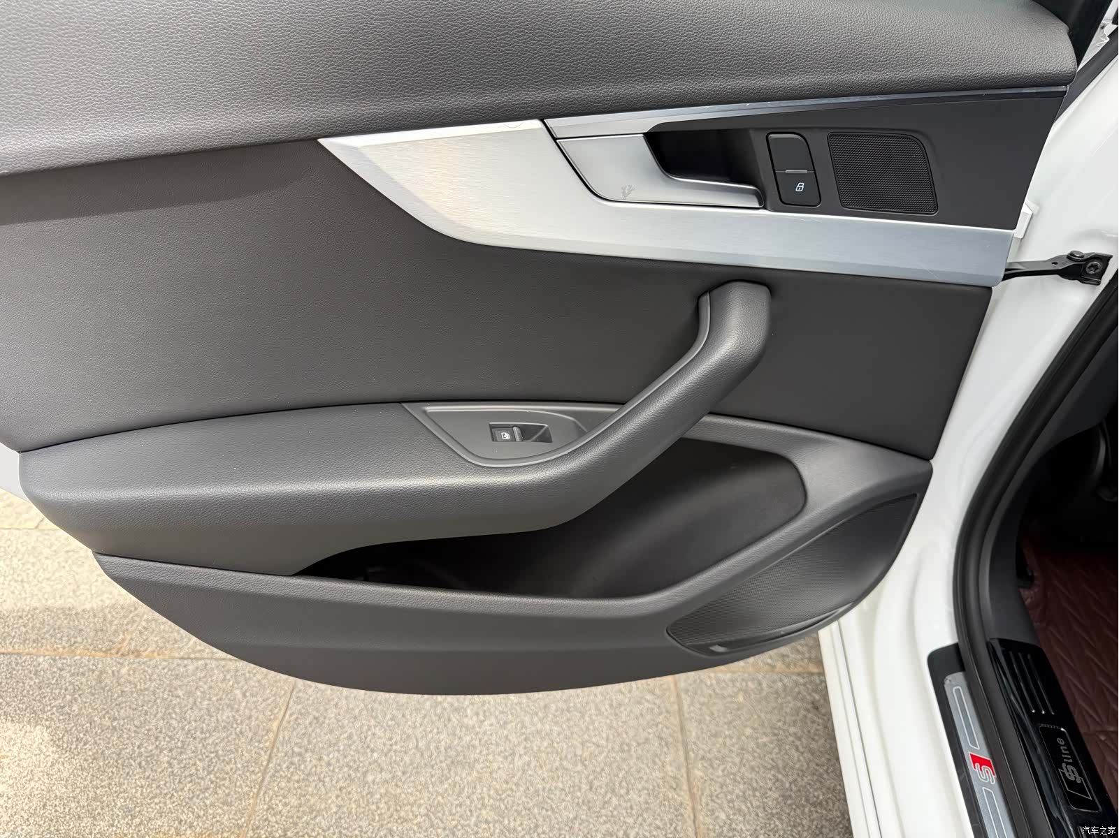 Audi A4L, 2022 30