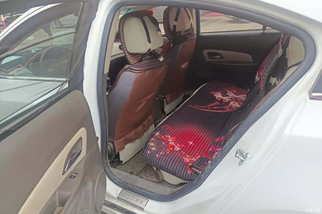 Chevrolet SL, 2015 11