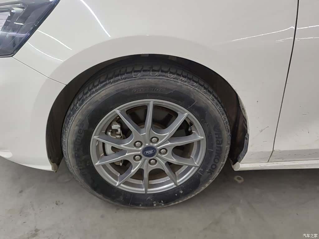Ford Focus, 2021 23