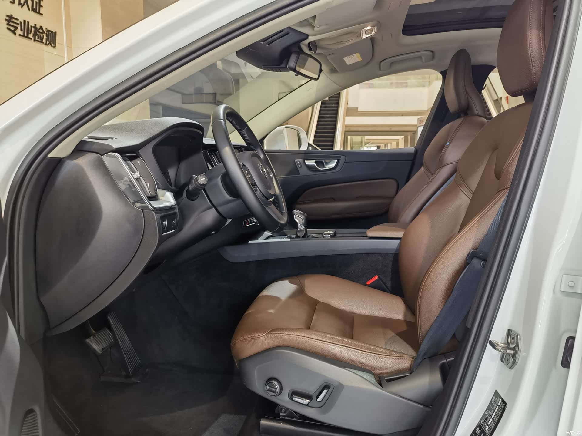 Volvo XC60, 2018 4