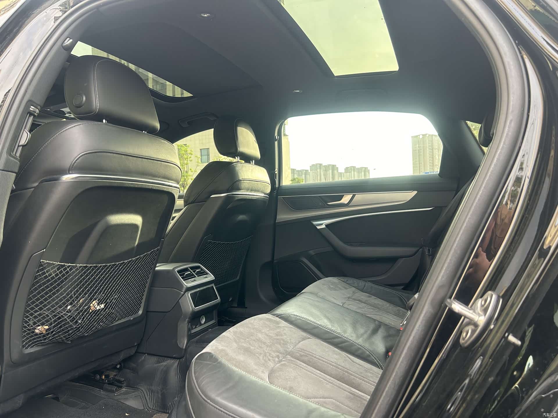 Audi A6L, 2019 все фото