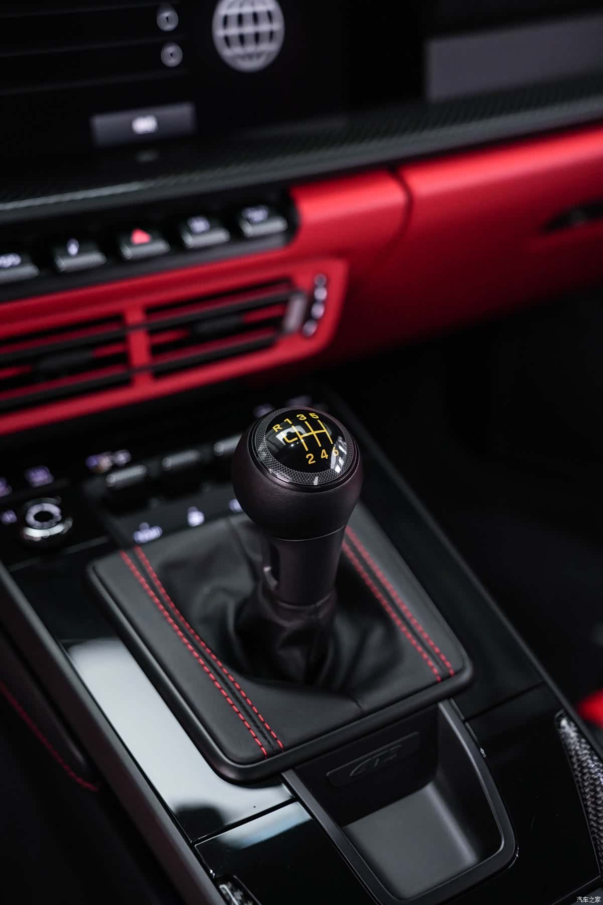 Porsche 911, 2023 21