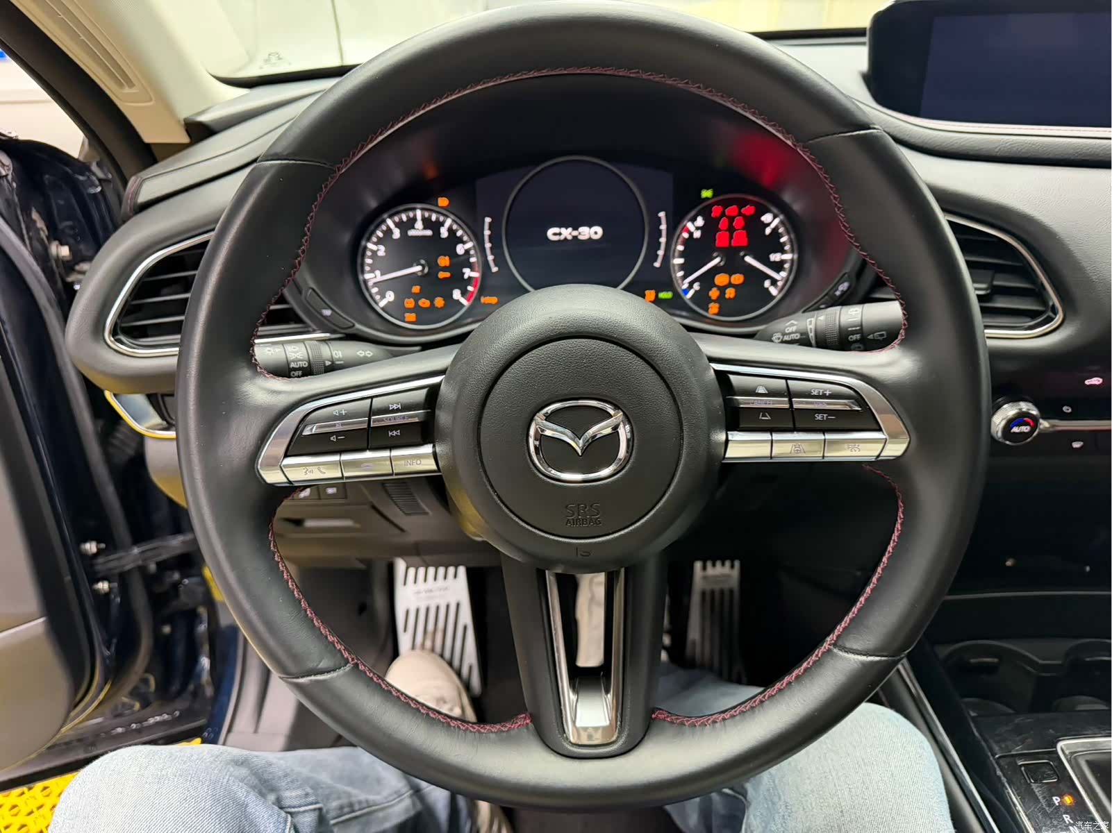 Mazda CX-30, 2023 18