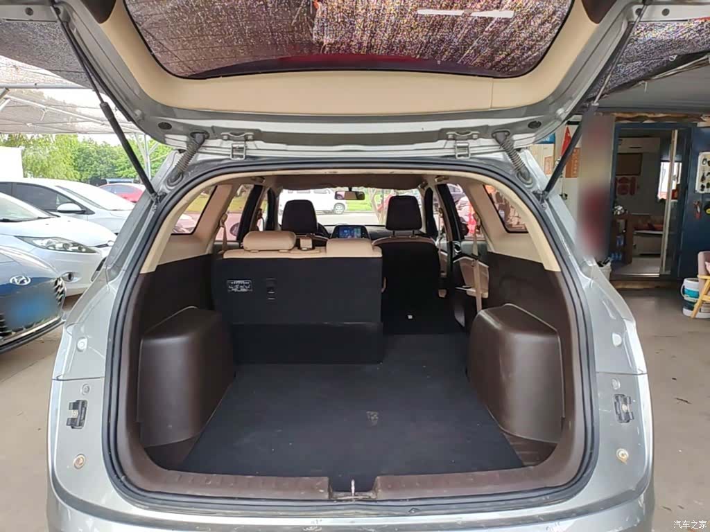 Wuling 310W, 2017 19