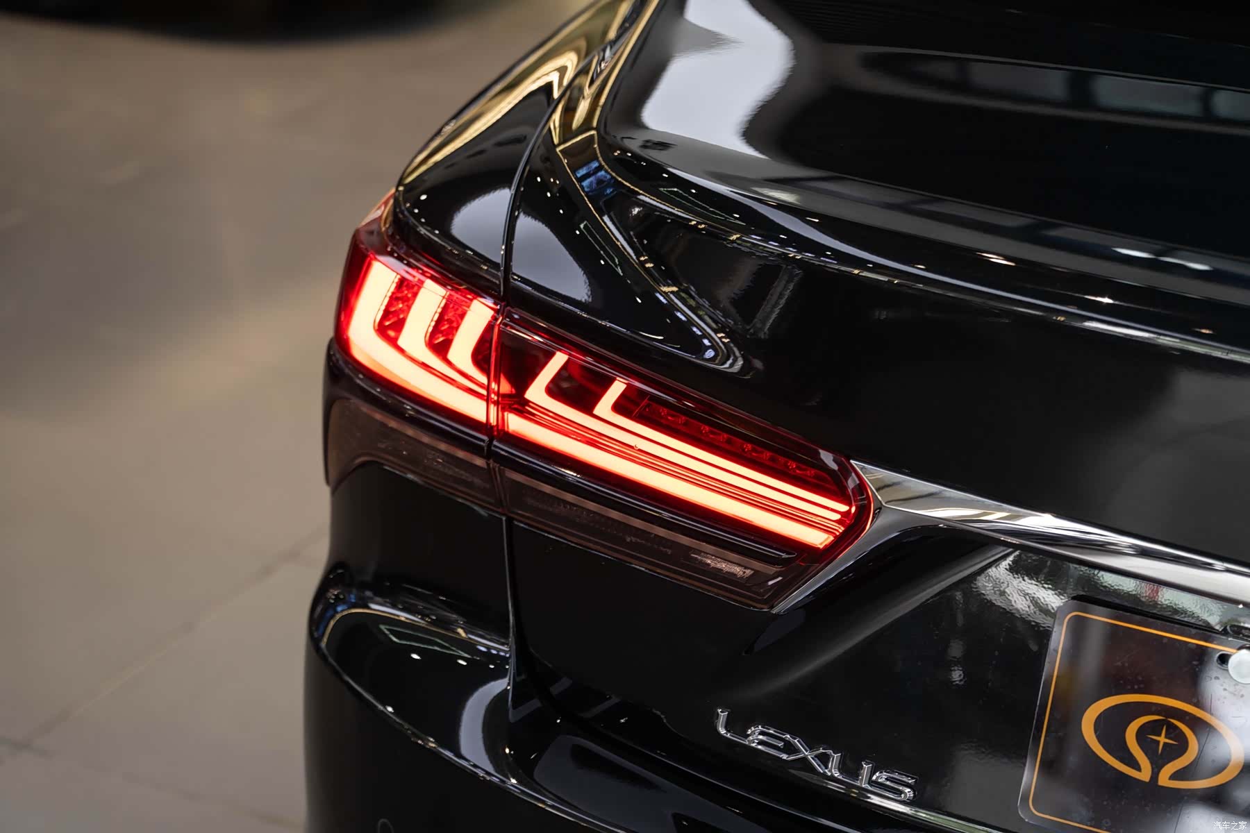 Lexus LS, 2021 7