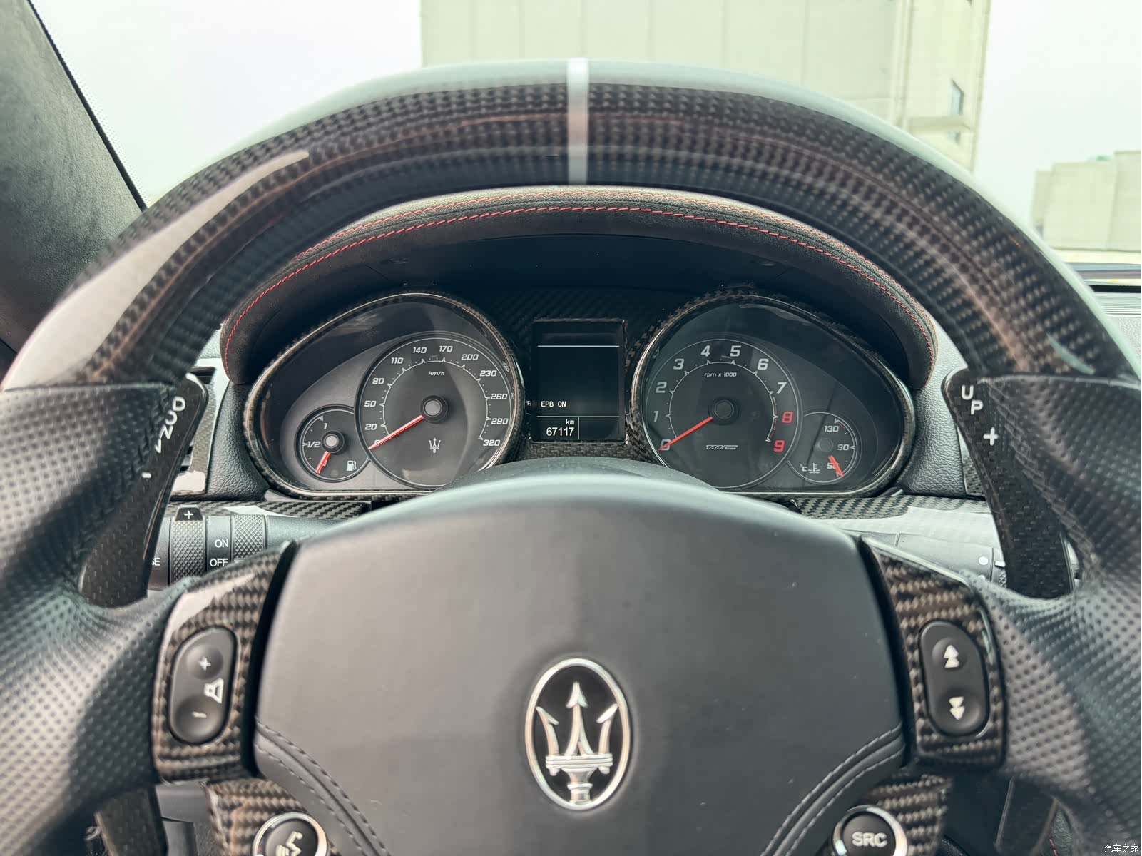 Maserati GranTurismo, 2015 13