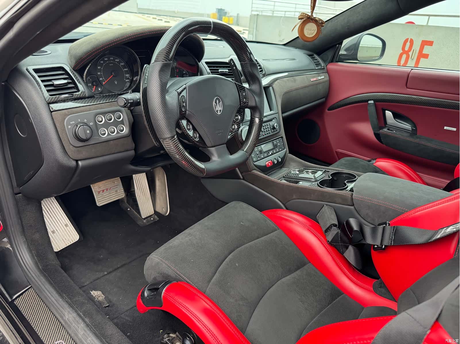 Maserati GranTurismo, 2015 8