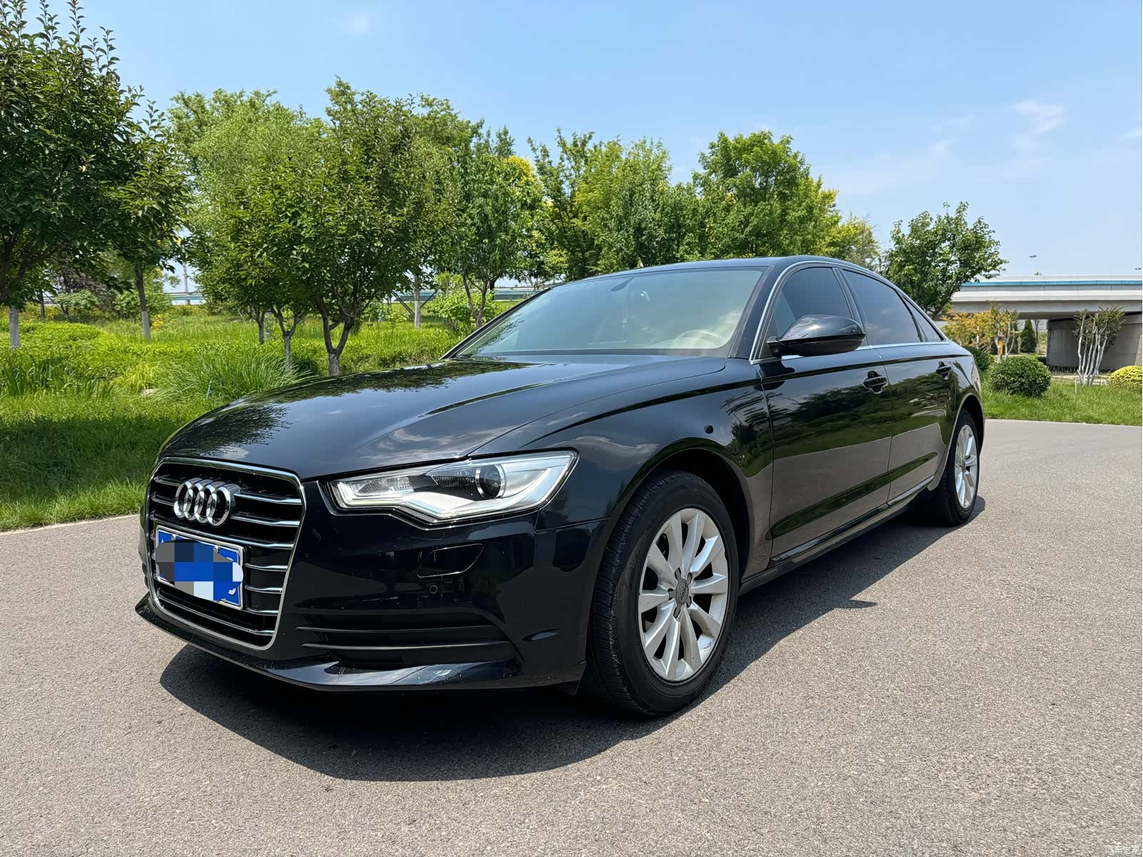 Audi A6L, 2014 1