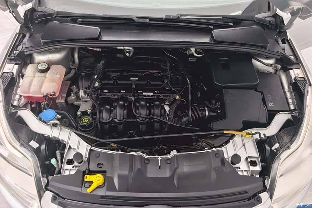 Ford Focus, 2013 10