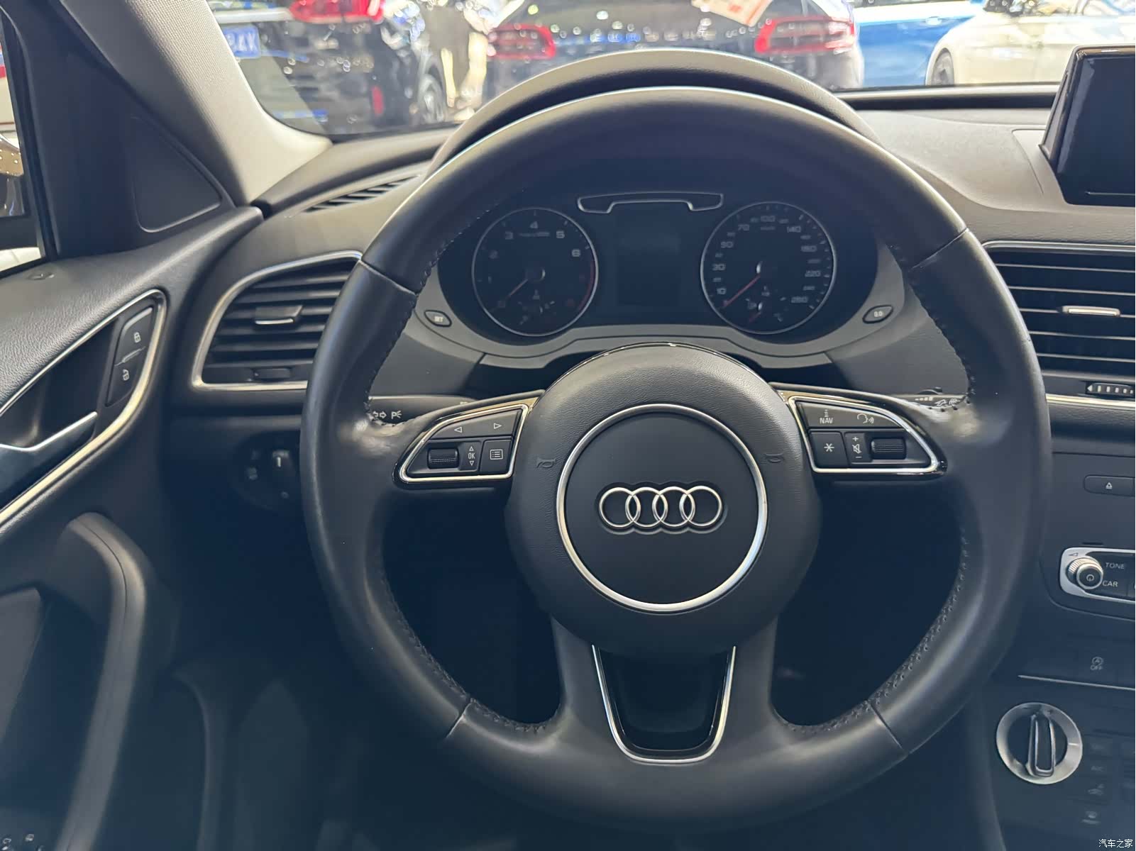 Audi Q3, 2016 14